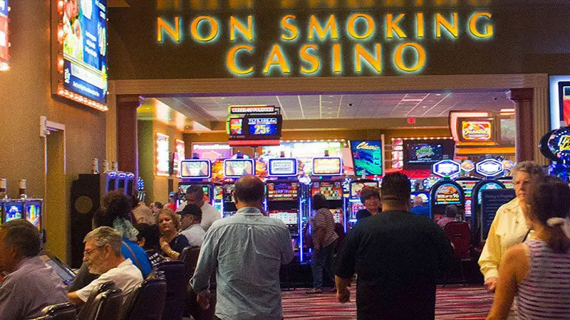 EE.UU.-prohíbe-fumar-en-las-salas-de-juego-de-los-casinos